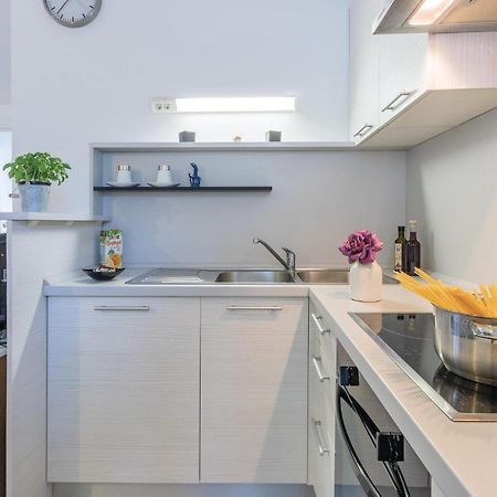 Amazing Apartment In Medulin With Wifi מראה חיצוני תמונה