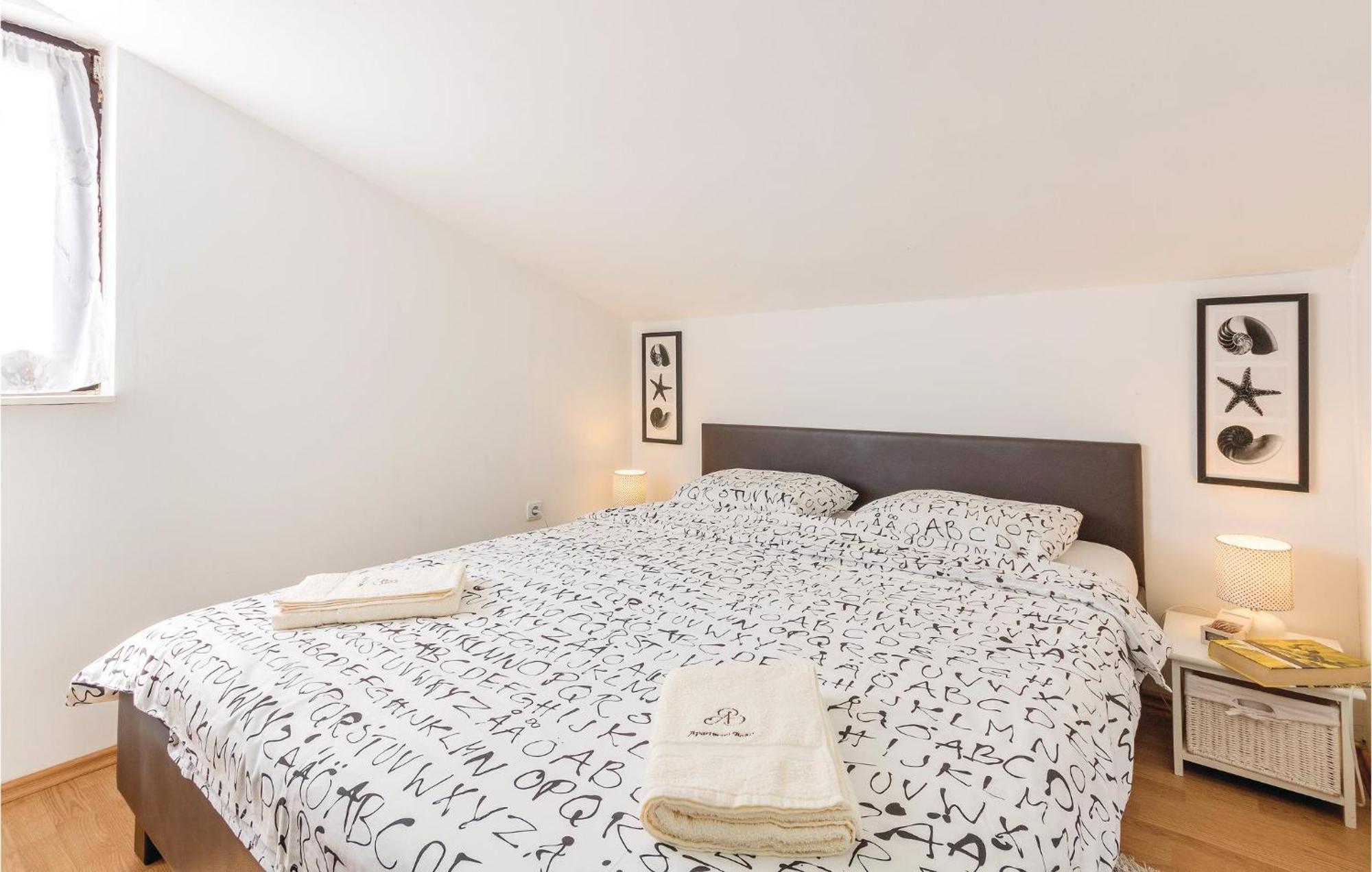 Amazing Apartment In Medulin With Wifi מראה חיצוני תמונה