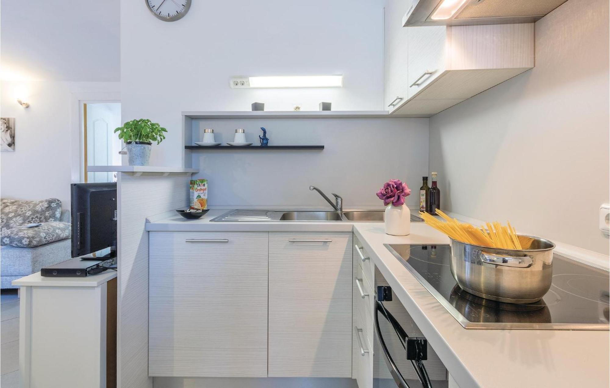 Amazing Apartment In Medulin With Wifi מראה חיצוני תמונה
